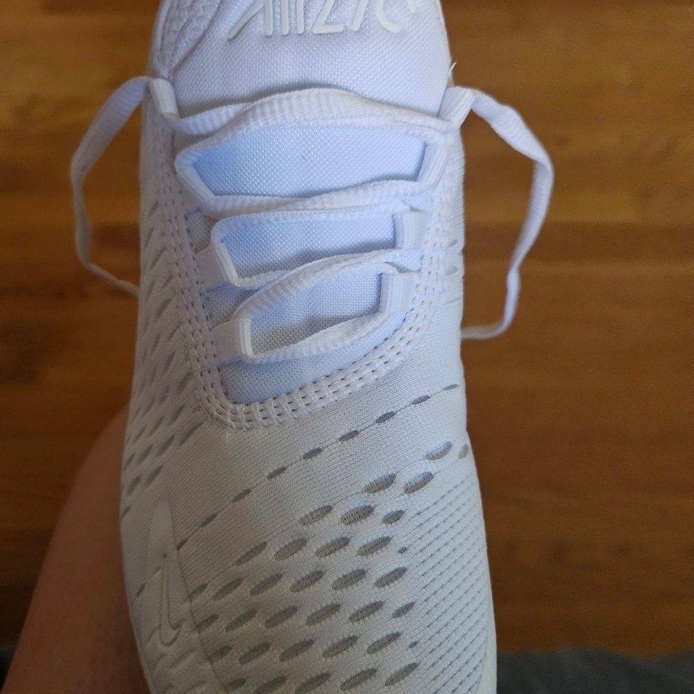 Nike Air Max 270 – White – Youth 5.5Y – Worn Once, Like New